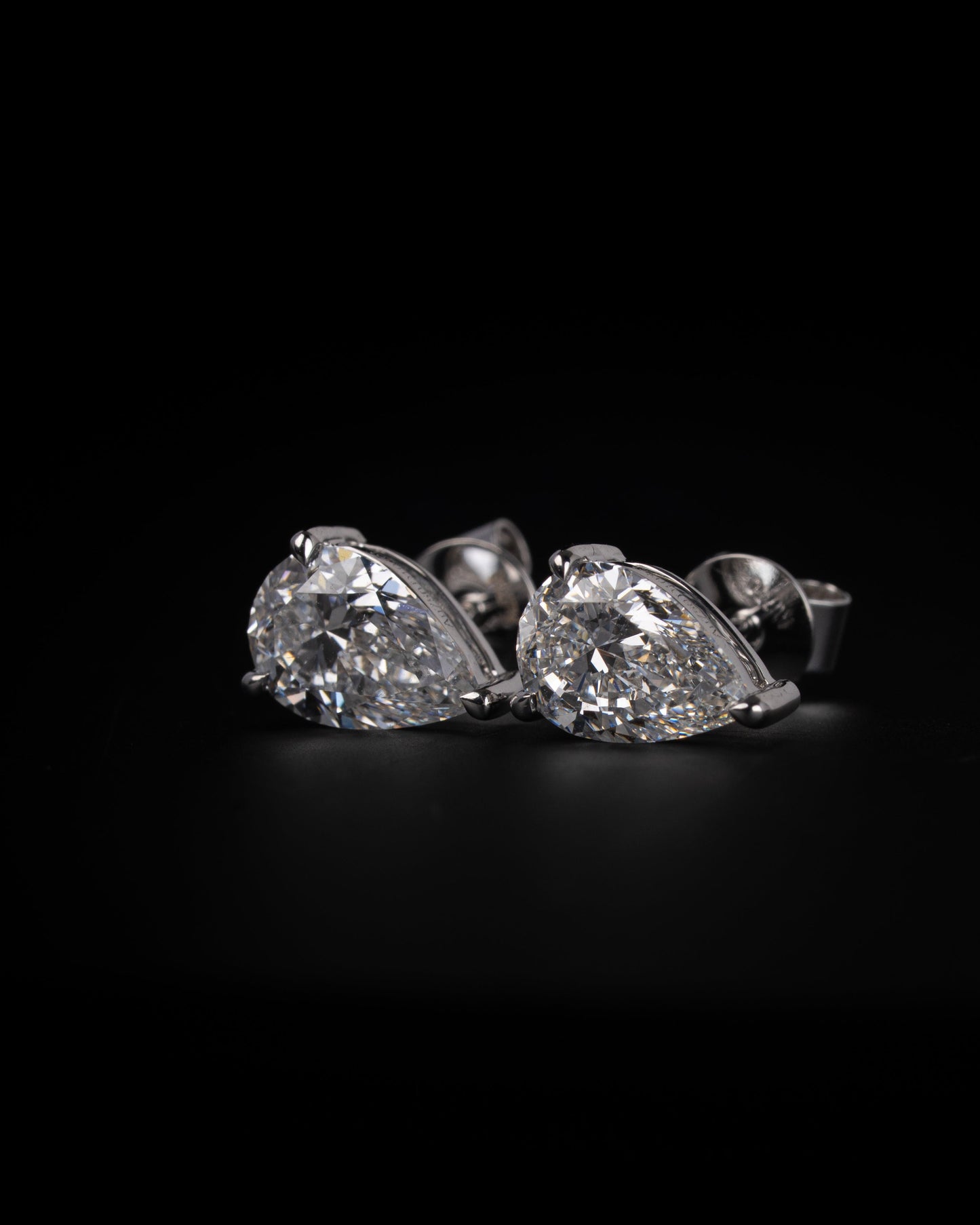 White Drop Earrings - Kejsar
