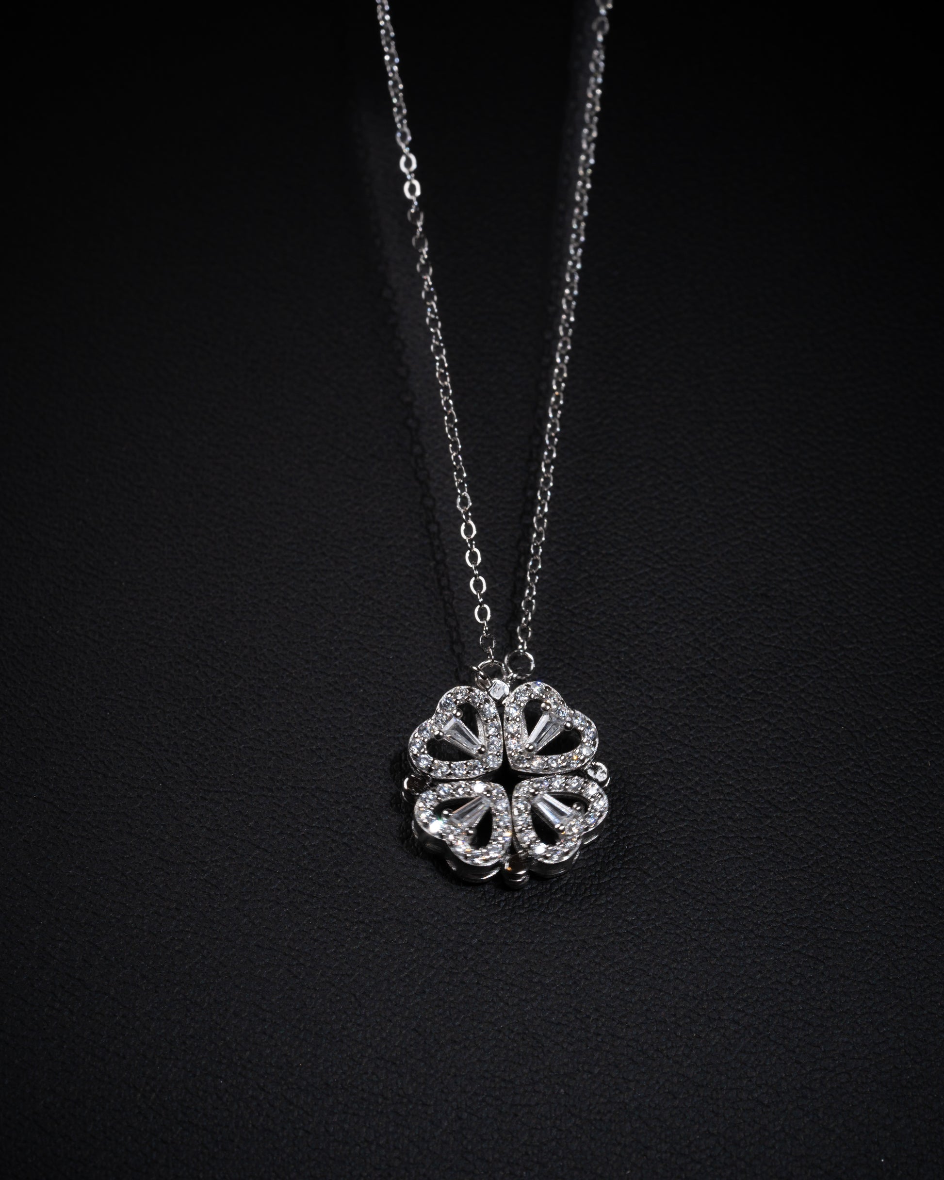 Heart Clover Foldable Necklace - Kejsar