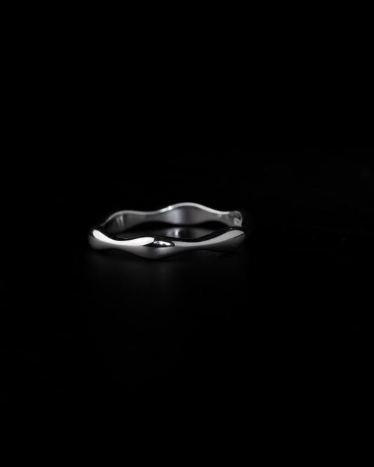 Simple Crooked Silver Ring - Kejsar